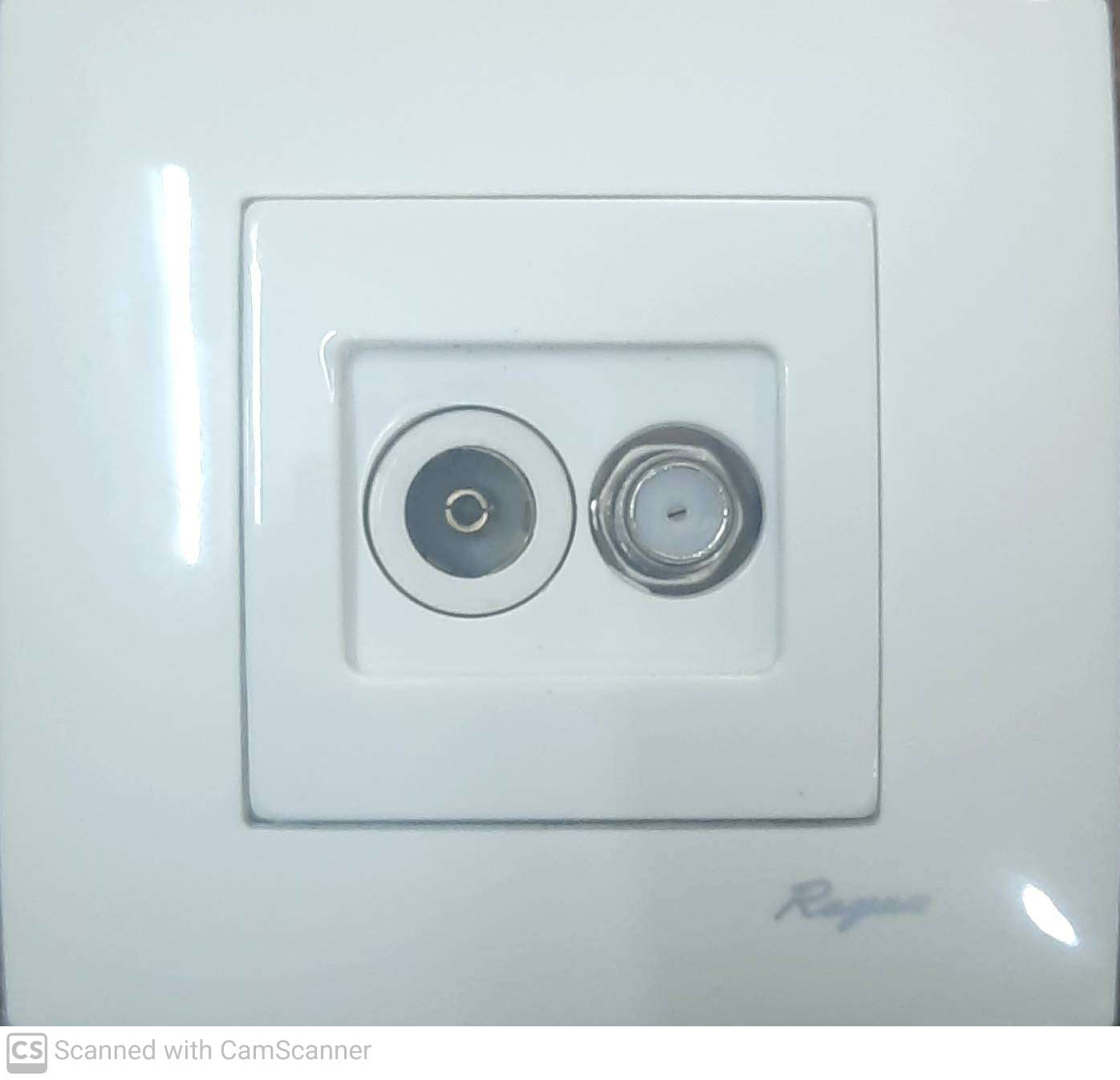 انتن دو سوکته